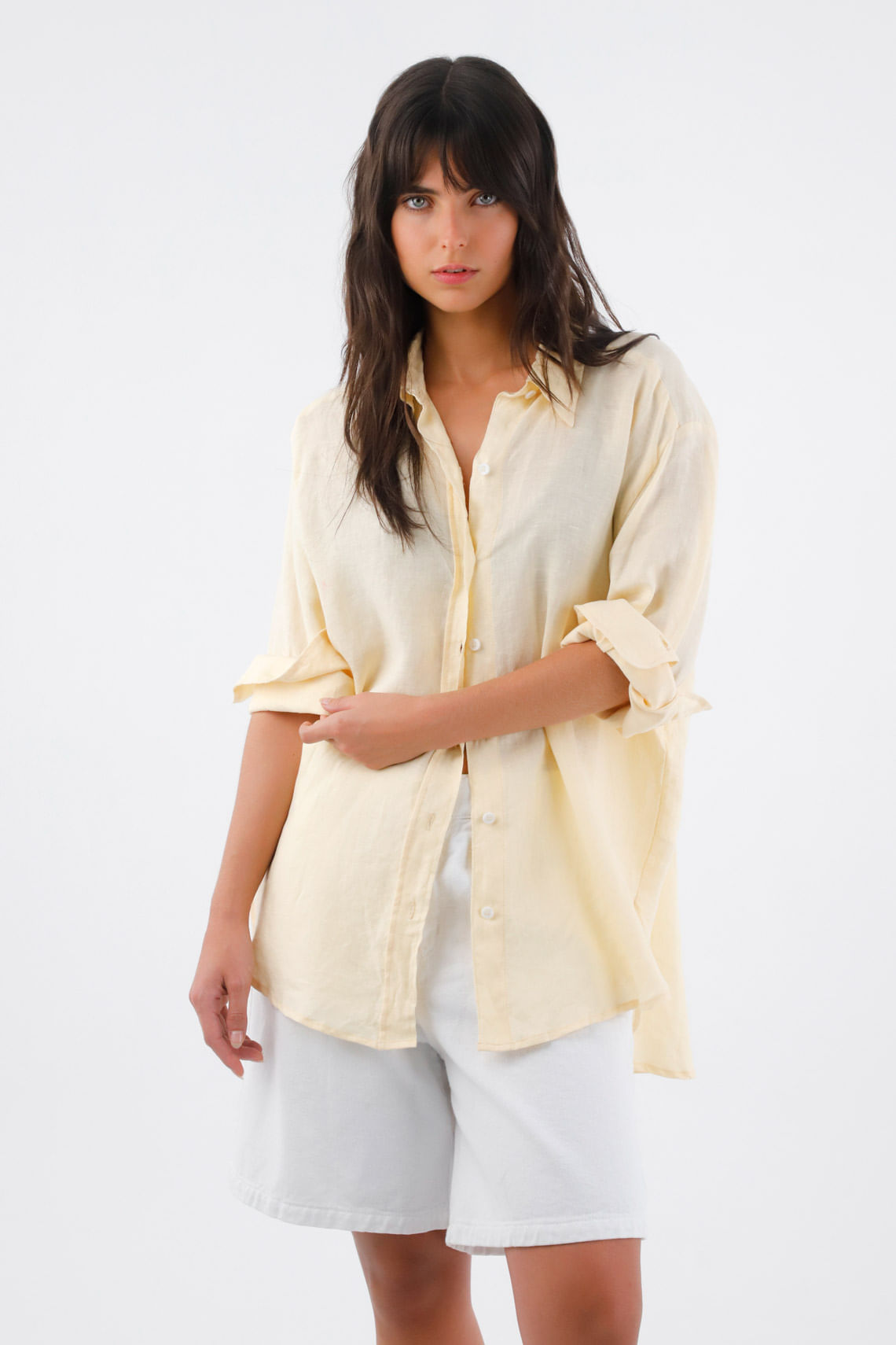 Camisa para mujer en lino amarillo oversize manga larga