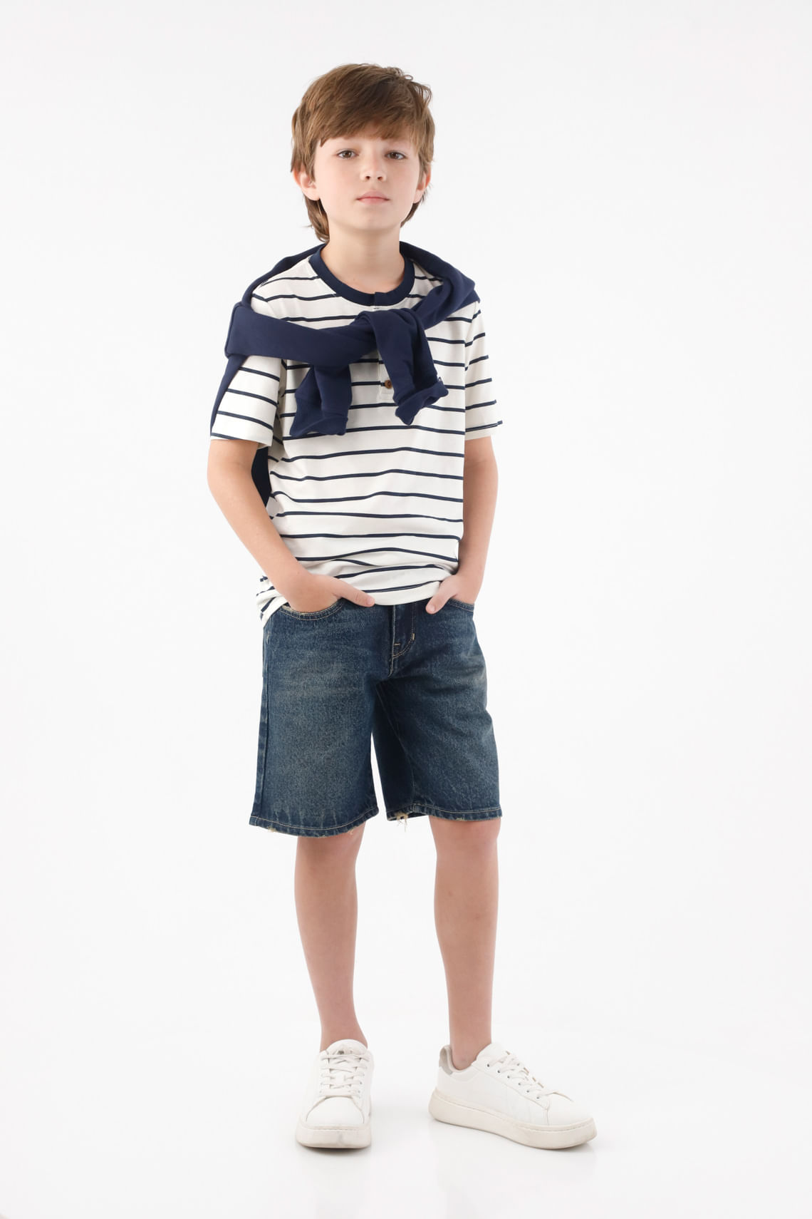 Bermuda para niño de algodón azul denim fit recto con lavado desgastado suave