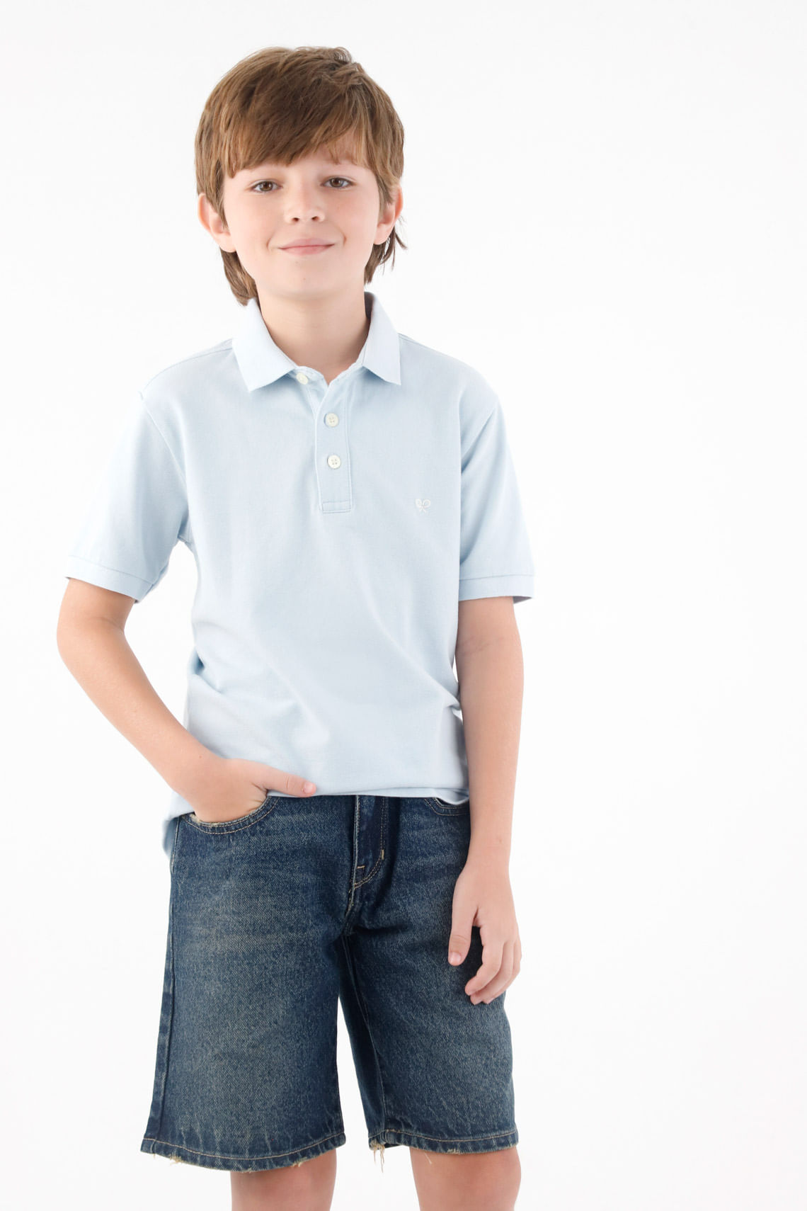 Polo para niño de algodón celeste fit regular con logo bordado