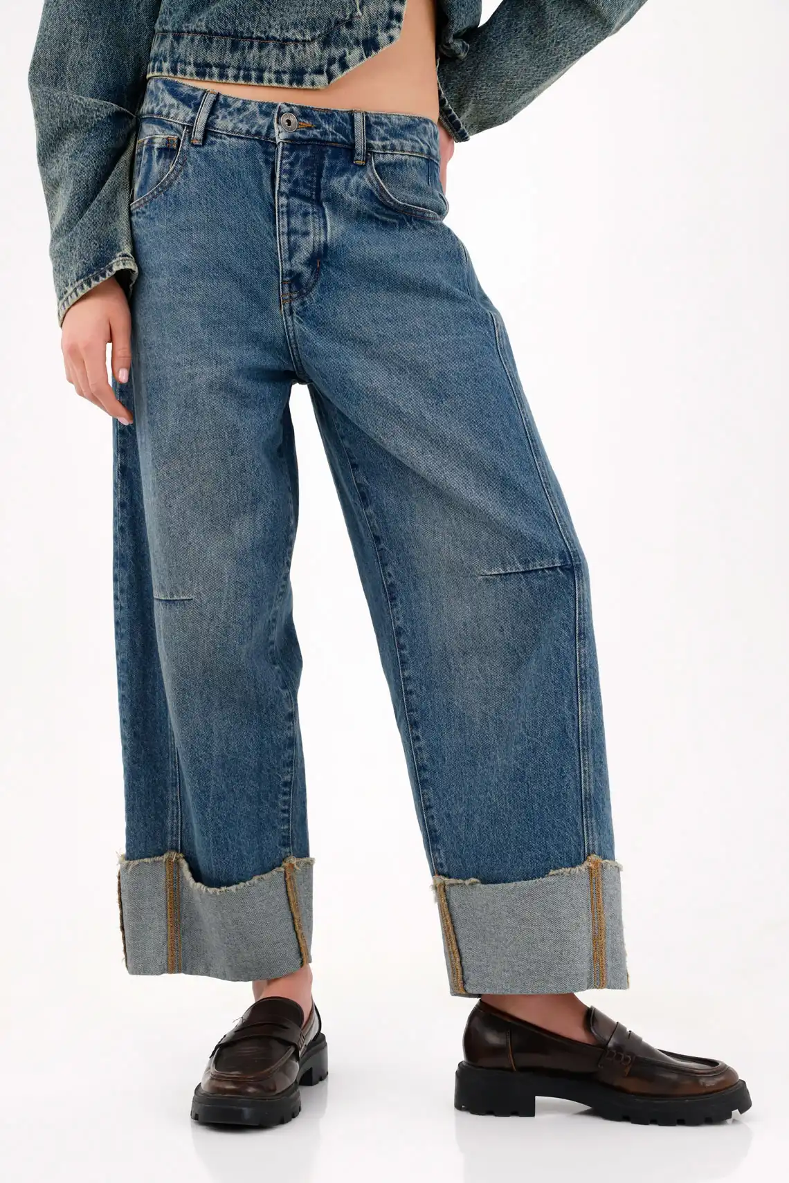 Jean wide leg con dobladillo extra ancho deshilachado en denim de algodón azul para mujer