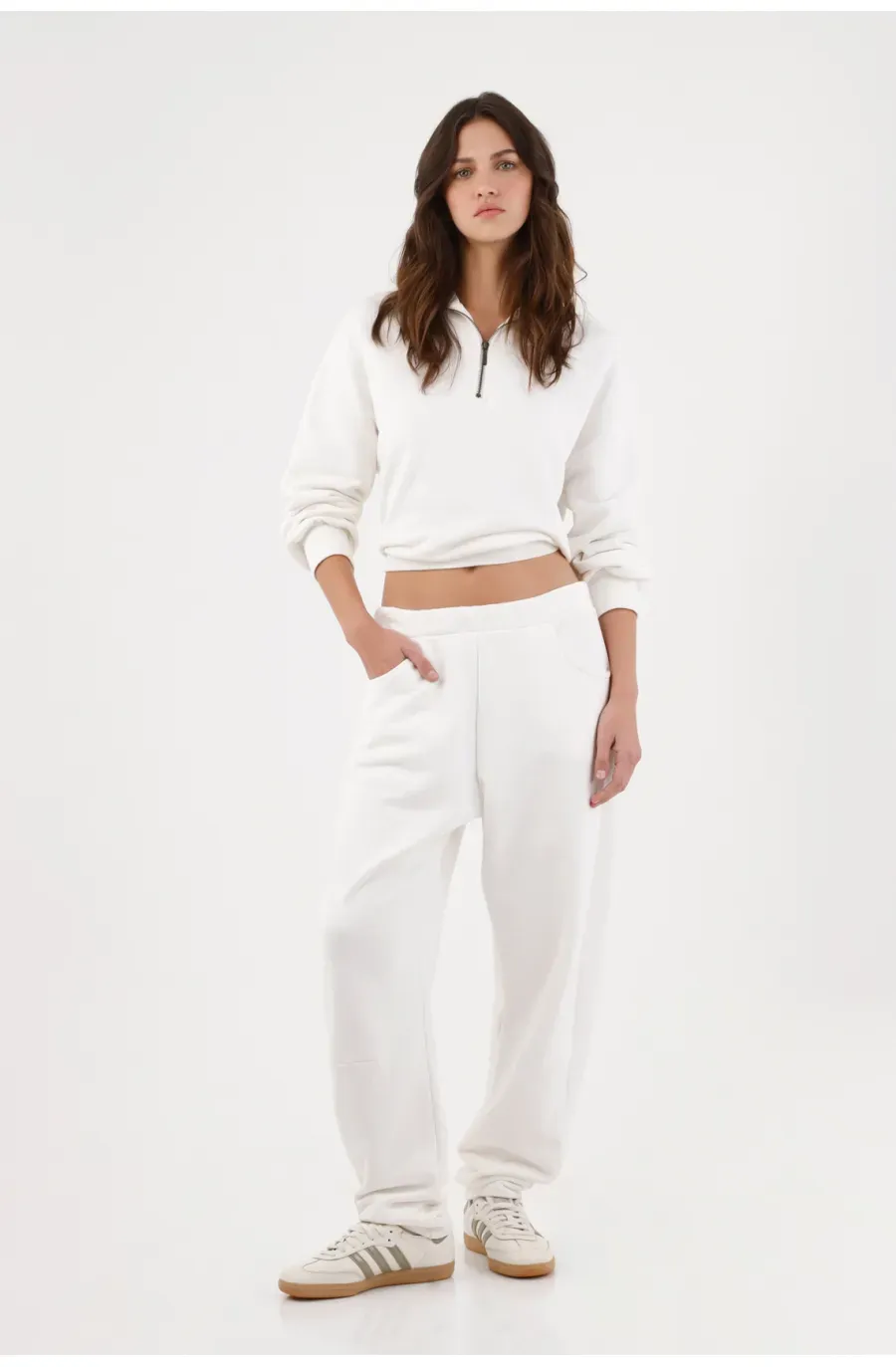 Buzo para mujer en algodón blanco fit relajado con media cremallera