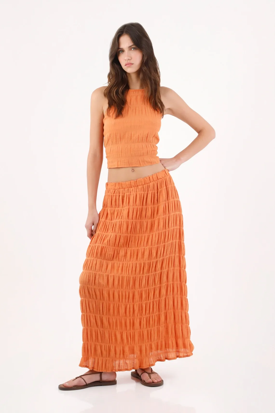 Top halter para mujer de poliéster naranja corte crop con textura arrugada