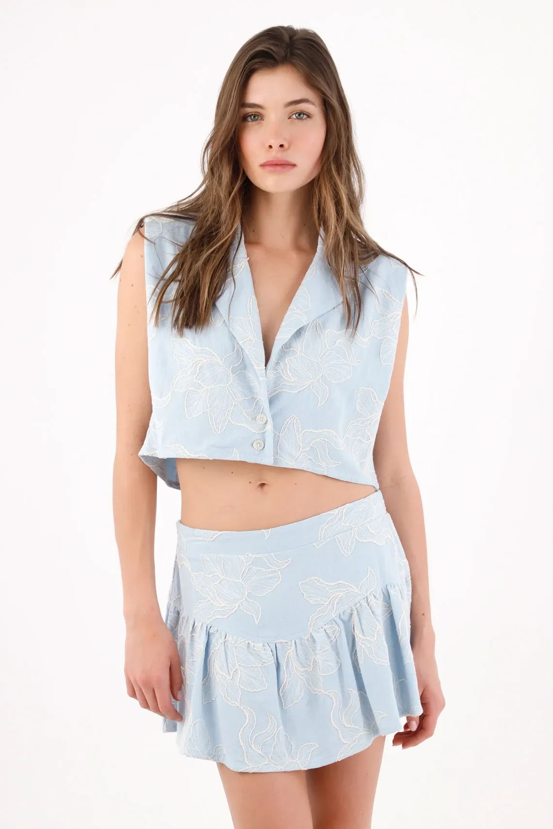 Falda mini en A con bordado floral en lino azul cielo para mujer
