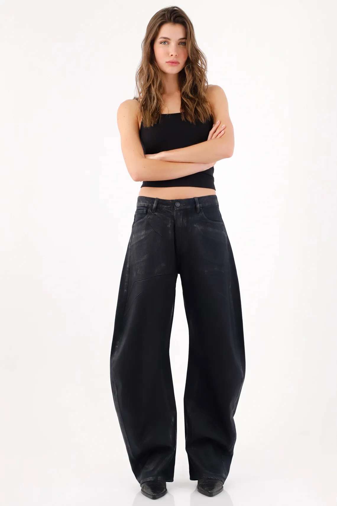 Jean wide leg con pernera extra ancha en denim de algodón negro para mujer