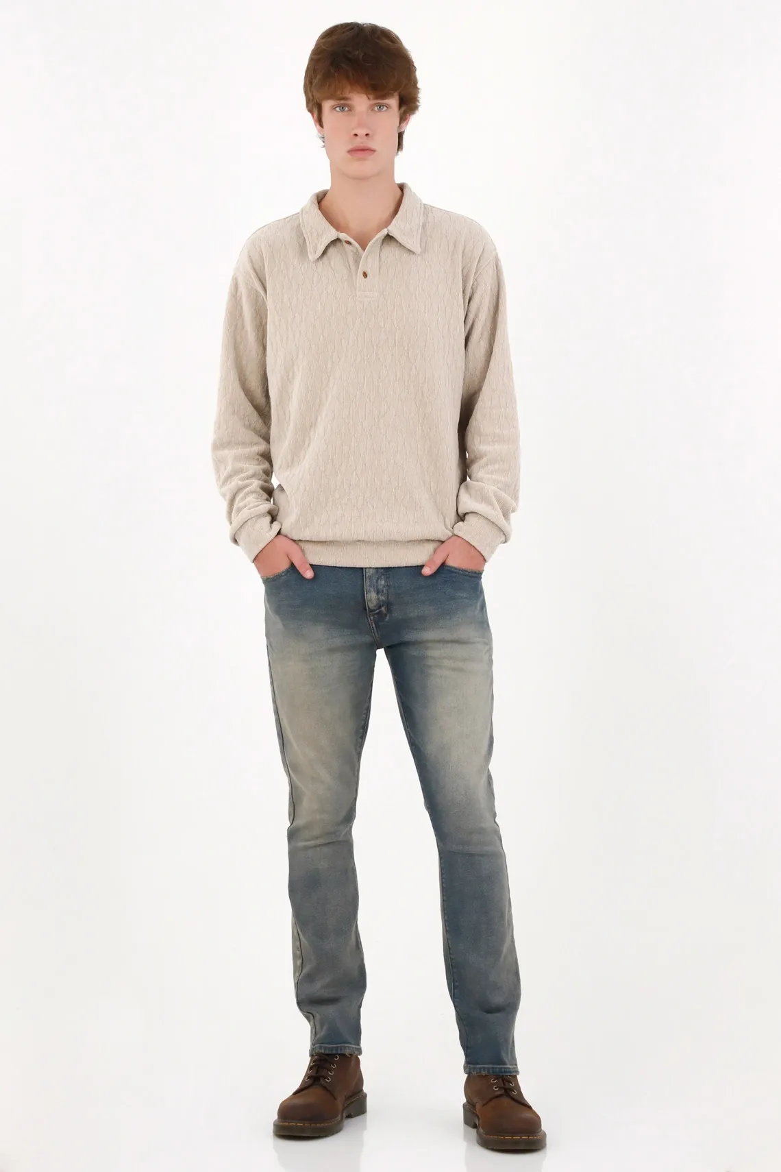 Buzo fit regular con textura en beige para hombre