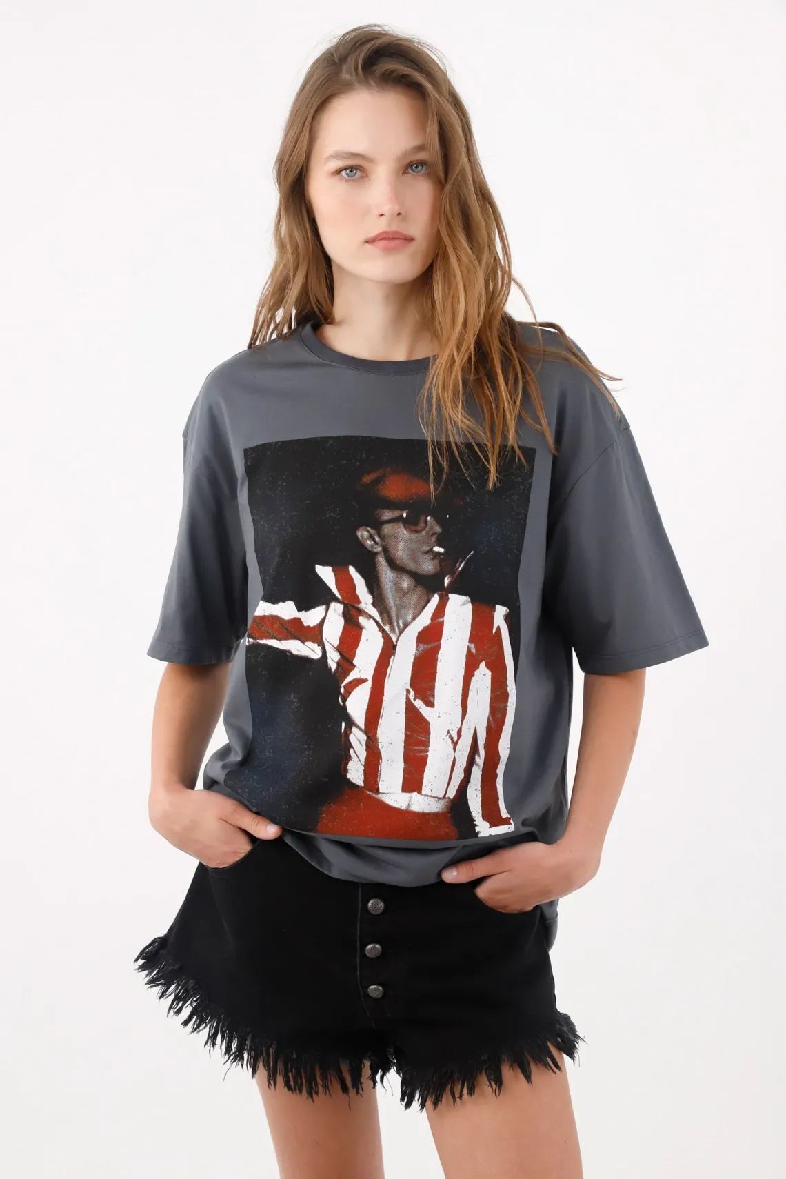 Camiseta oversize con estampado fotográfico en algodón gris para mujer