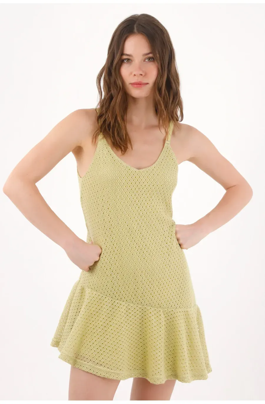 Vestido corto fit relajado estilo tejido en algodón verde lima para mujer
