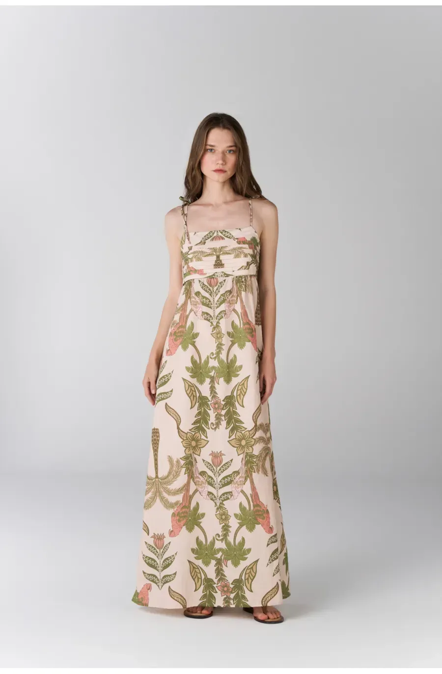 Vestido largo fluido con estampado botánico en lino beige para mujer