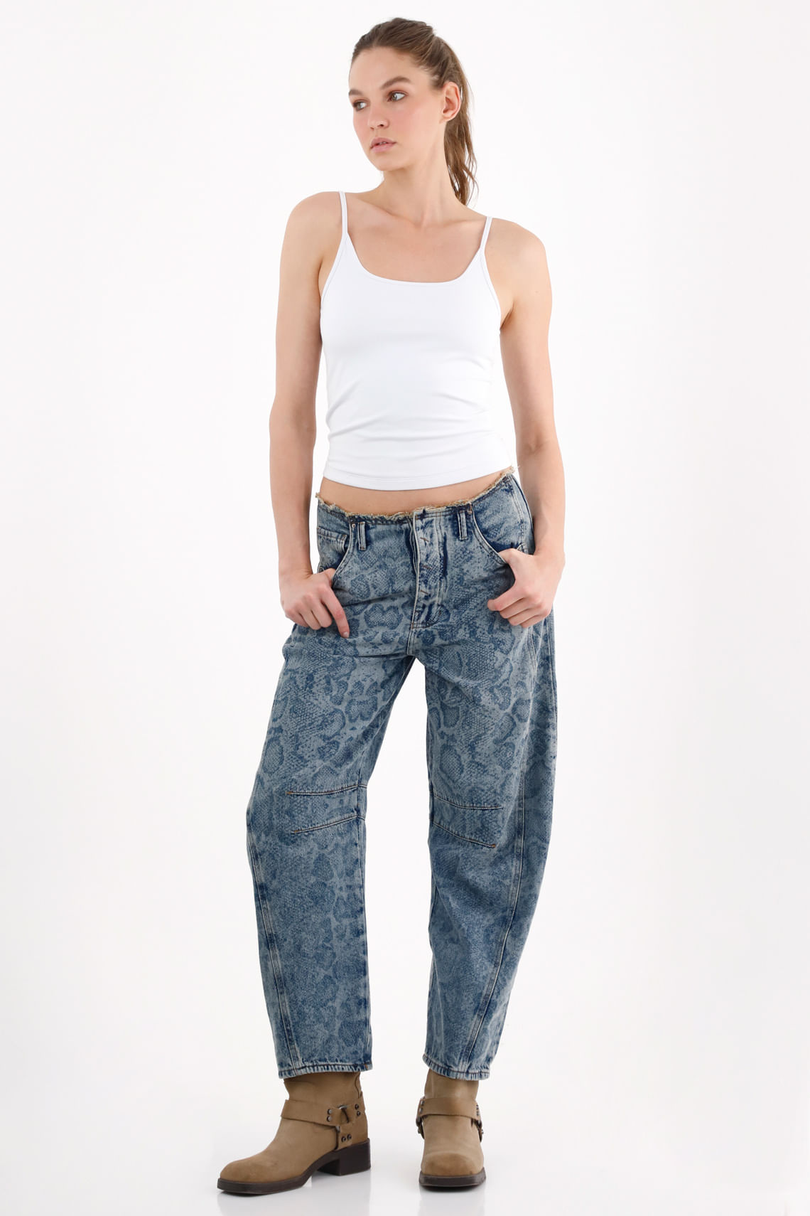 Jeans horseshoe con estampado animal en denim para mujer