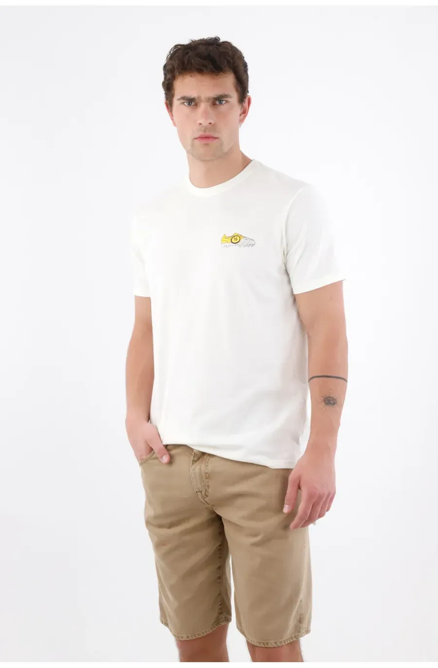 Camiseta regular fit con mini gráfico de zapatilla en algodón blanco para hombre